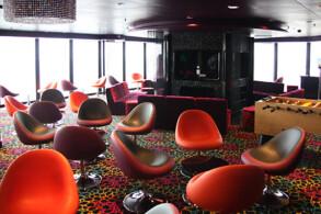 Entourage Teen Lounge