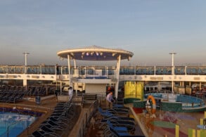 Pooldeck