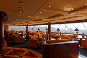 Top Sail Lounge