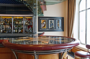 Clipper Lounge Bar