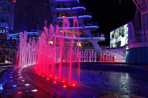 Wassershow im Aqua Theater