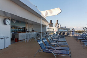 Sundeck für Suiten-Gäste