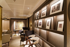 Concierge Lounge