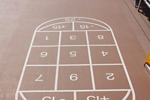 Shuffleboard, Deck 7