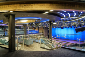 Theater Arena Poltrona Frau