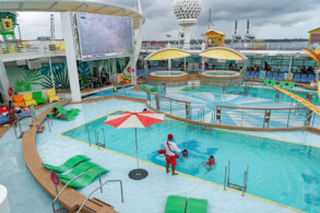Pooldeck