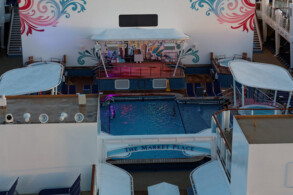 Pooldeck
