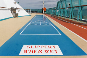 Shuffleboard, Deck 10