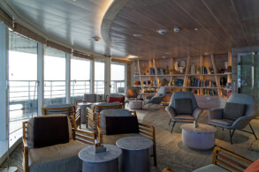 Panoramic Lounge