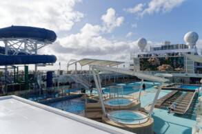 Pooldeck