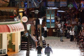 Royal Promenade - Oasis of the Seas