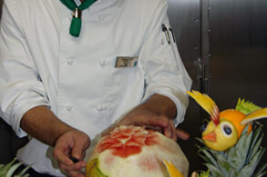 Galley-Tour - Obstschnitzen