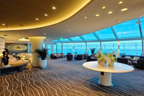 Yacht Club Top Sail Lounge