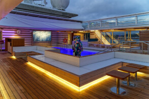 Pooldeck