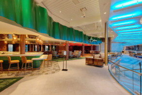 Royal Promenade