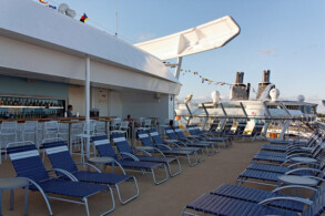 Sundeck für Suiten-Gäste