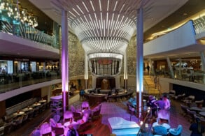 Grand Plaza und Martini Bar