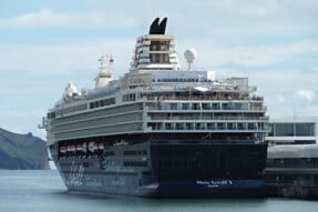 Mein Schiff 1
