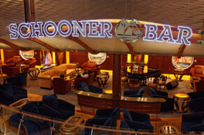 Schooner Bar