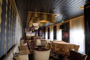Cafe Lounge