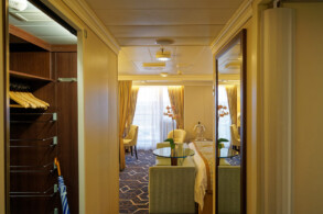 Penthouse Suite 11077