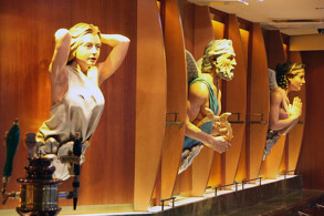 Schooner Bar - Royal Promenade - Oasis of the Seas