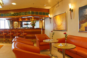 Piano Bar