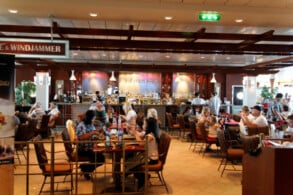 Plaza Bar