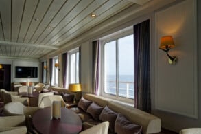 Seabreeze Lounge