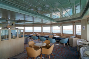 Expedition Lounge und Bar