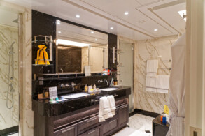Master Suite 966