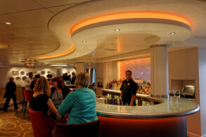 Shaker's Bar