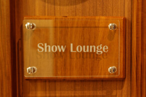 Show Lounge