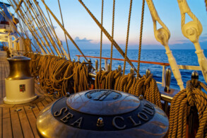 Promenade, Deck 4