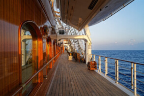 Promenade, Deck 4