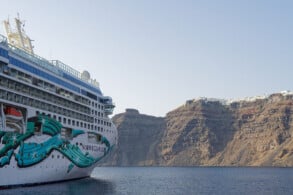 Norwegian Jade in Santorini