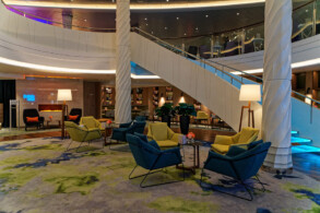 Rezeption & Lese-Lounge