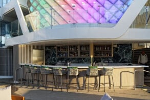 Poolbar