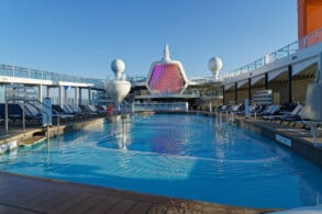 Pooldeck
