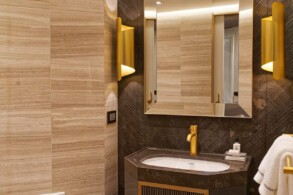 Splendor Suite 919