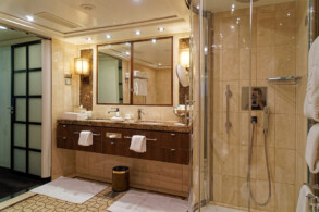Oceania Suite 12011