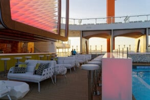 Pooldeck