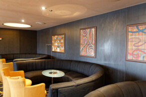 Armonia Lounge & Bibliothek