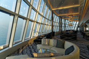 Bars & Lounges