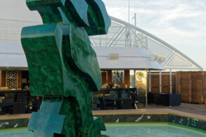 Yacht Club Pool- und Sonnendeck