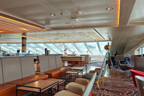 Explorer Lounge