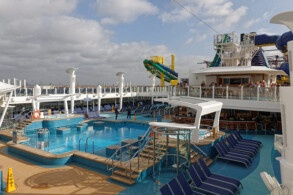 Pooldeck