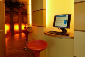 Internet Cafe