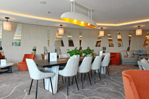 Retreat Lounge