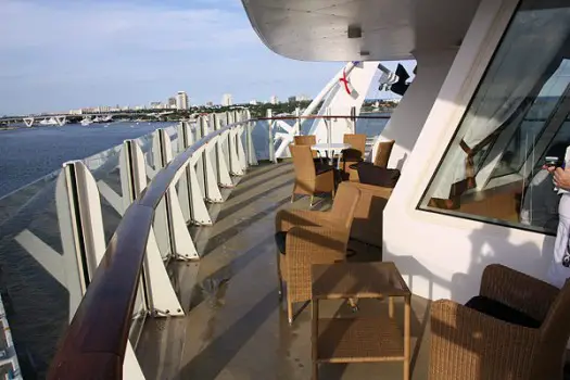 Luxus auf hohem Niveau: Balkon einer Aqua Theater Suite